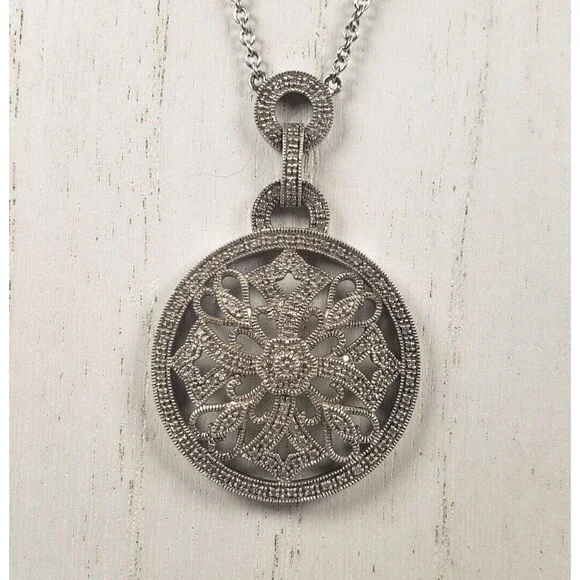 Vintage 925 Sterling Silver w Diamond Circle Cross Hearts Pendant Chain Necklace - Picture 10 of 16